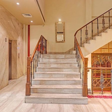 Oyo Townhouse 934 L'Elegant Hotel & Banquetby Ace Manor Ghaziabad Exterior foto