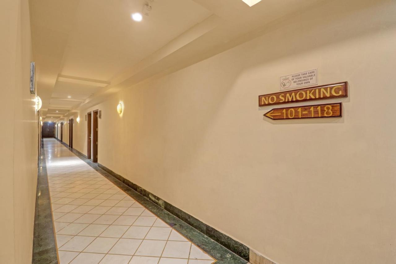 Oyo Townhouse 934 L'Elegant Hotel & Banquetby Ace Manor Ghaziabad Exterior foto